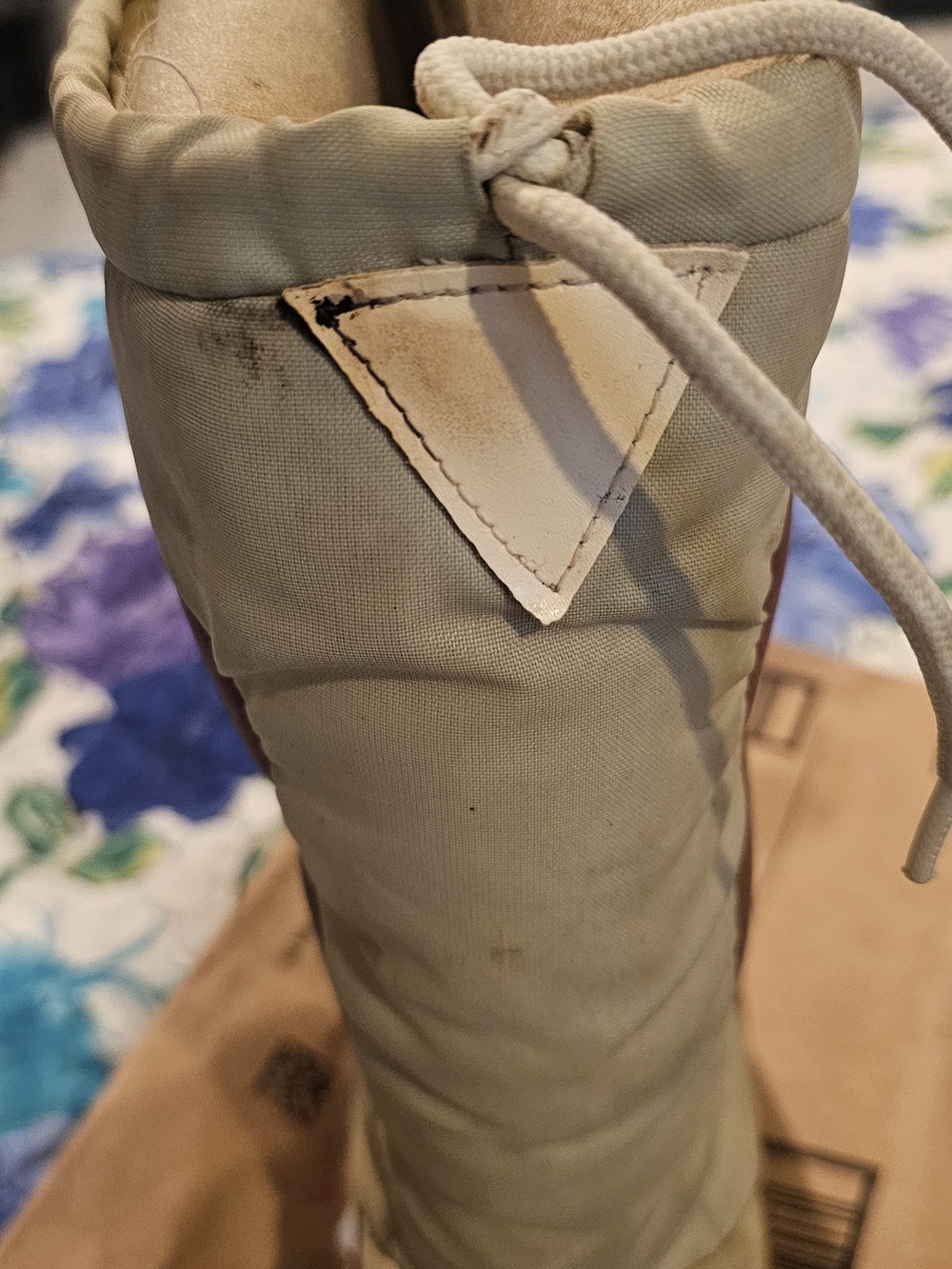 Vintage 1980s Moon Boots Puffer Snow Boots Beige Brown | Made Korea | Fits 8.5/9